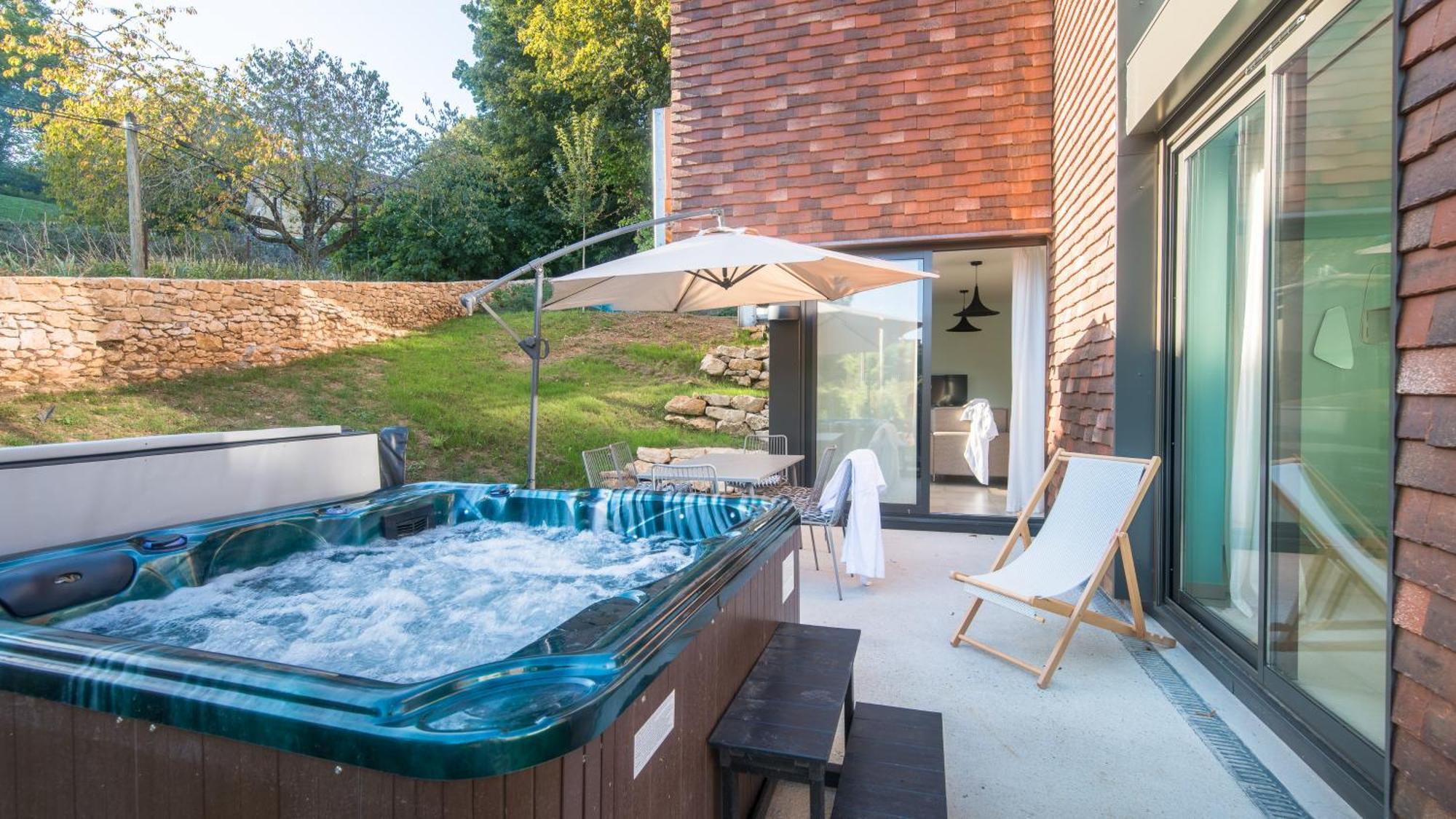 Ferienwohnung Cote Jardin Avec Jacuzzi Privatif Et Parking Prive Sarlat Exterior foto